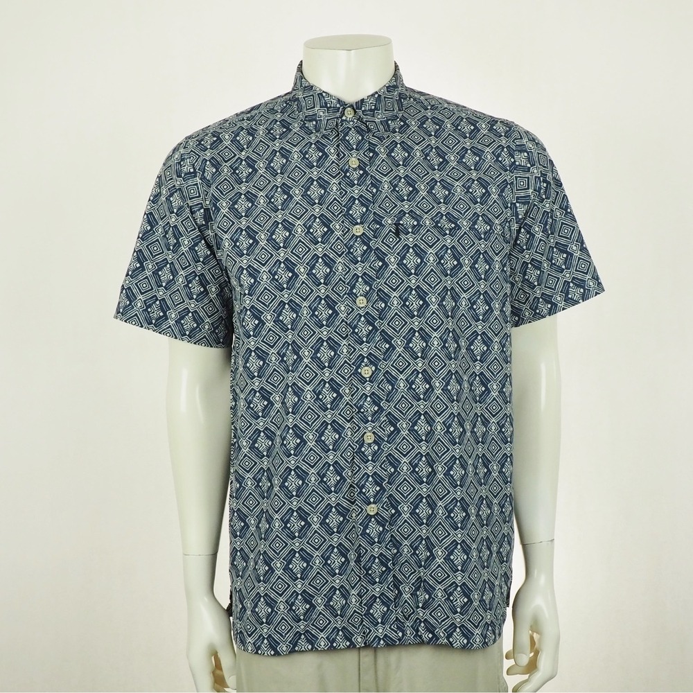 Eddie Bauer Sport Button Down Shirt Mens Medium Blue Geometric Outdoor Hiking